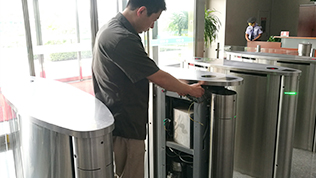 極薄速通門維修