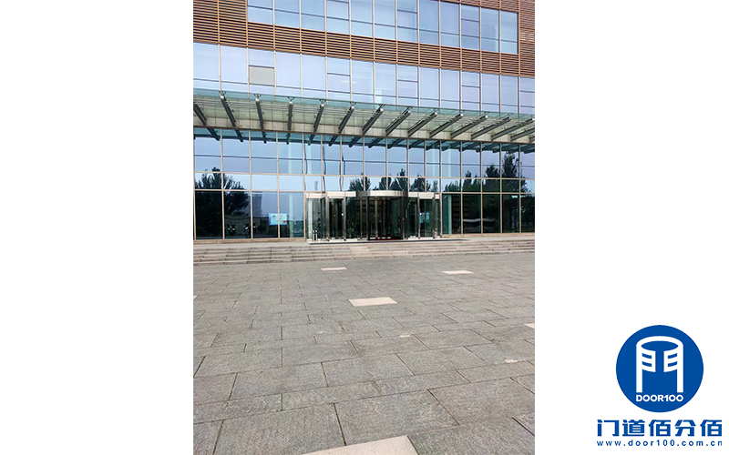 保障通行：記國家能源東北分公司旋轉(zhuǎn)門維修