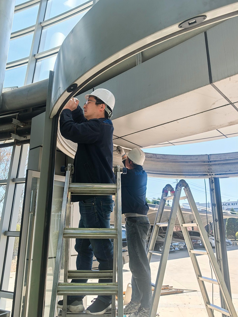 0e79de550389eeeb0de8e2b5922f7742_compress