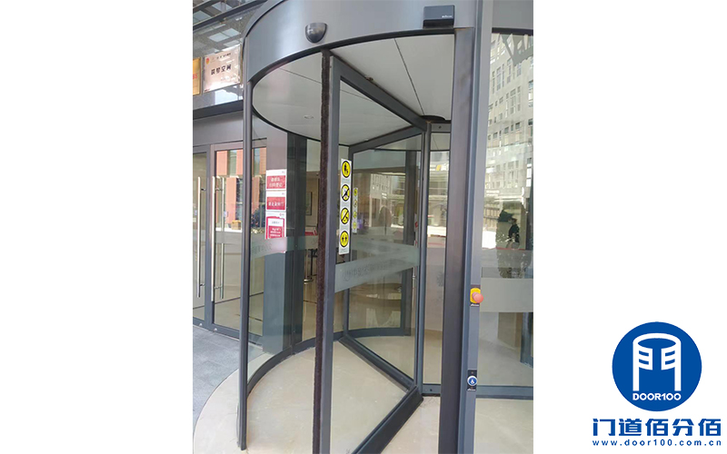 文化館寶盾自動三翼旋轉門巡檢