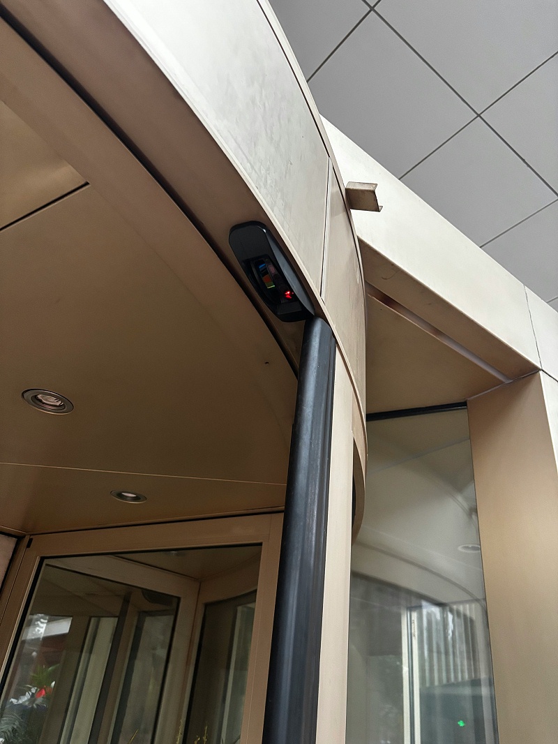 e95d07ca-8323-4a54-b039-8368f6956191