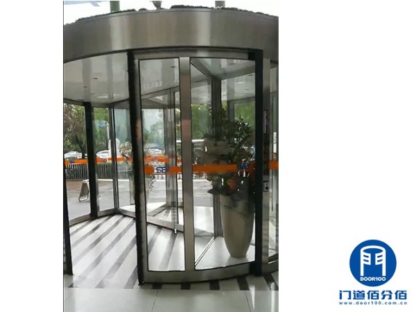 <i style='color:red'>中石化</i>下屬企業石化工程兩翼旋轉門保養服務案例