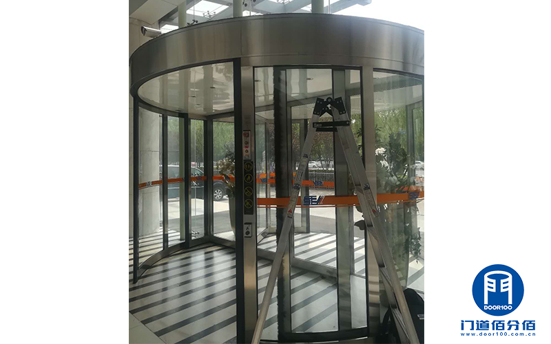 中石化下屬企業石化工程凱必盛兩翼自動旋轉門保養服務