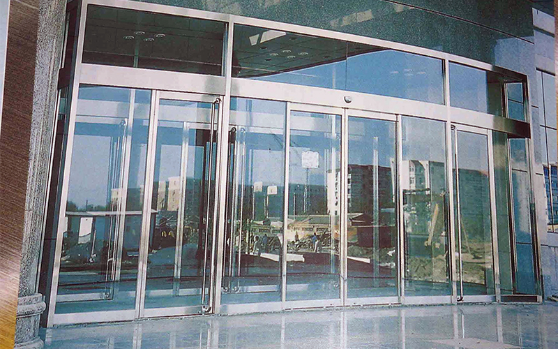 如何正確使用自動門，你get了嗎？