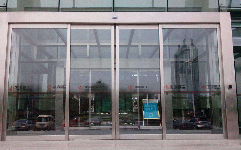 七點常見電動玻璃門故障維修方法介紹