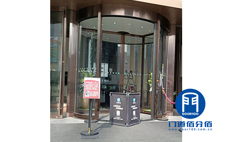 案例丨旋轉自動門運行噪音、異響故障維修