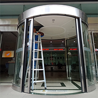 萊商銀行支行自動弧形門保養服務