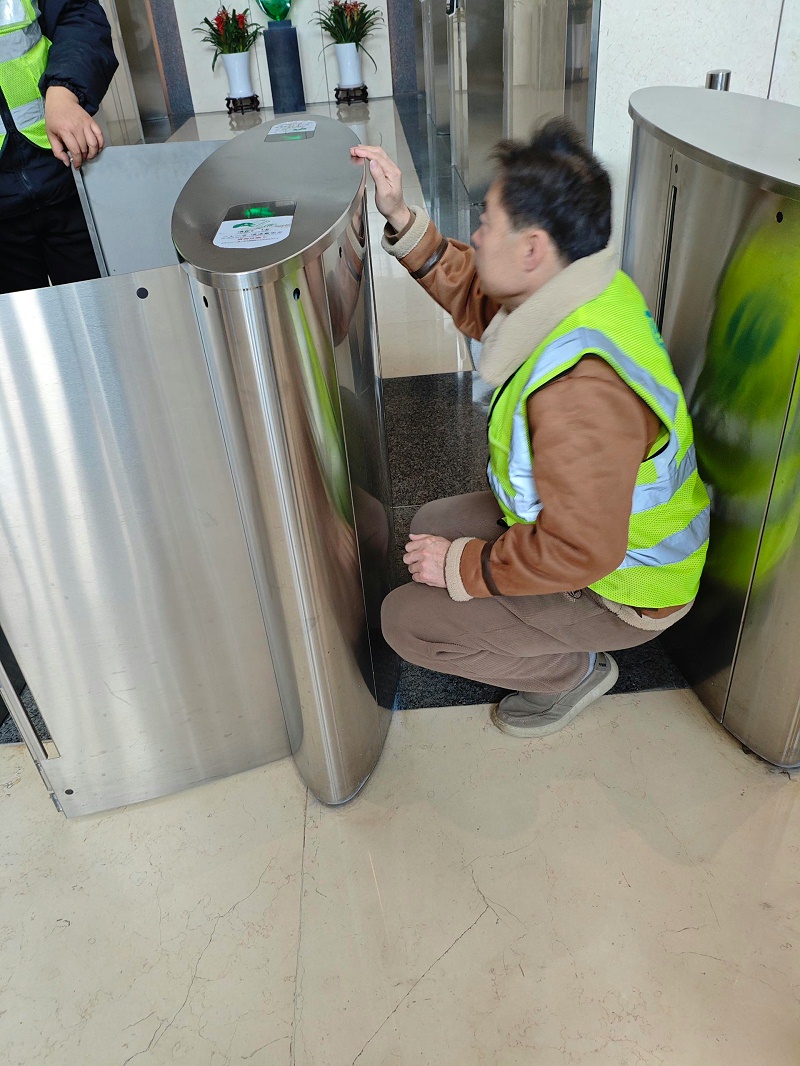 2da82c8b1473b5d67c22a9314a7f418d_compress