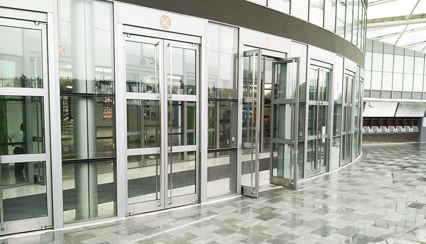 上海軌道交通11號線迪士尼站自動平衡門維修服務案例