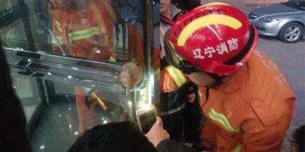 遼寧又現自動旋轉門夾手，避免此類事故須知