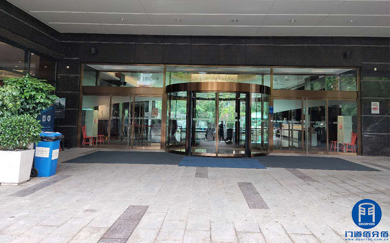 酒店電動兩翼門配件維修與整體保養服務案例