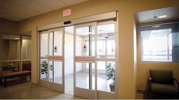 如何維修松下自動門打不開或關不上的問題