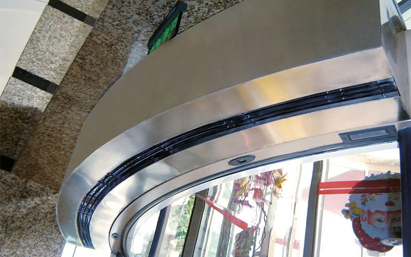 熱風(fēng)幕和空調(diào)有何區(qū)別？其原理和作用是什么？