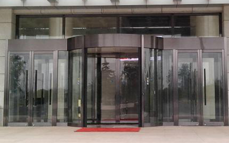 旋轉門選購、安裝、使用注意事項