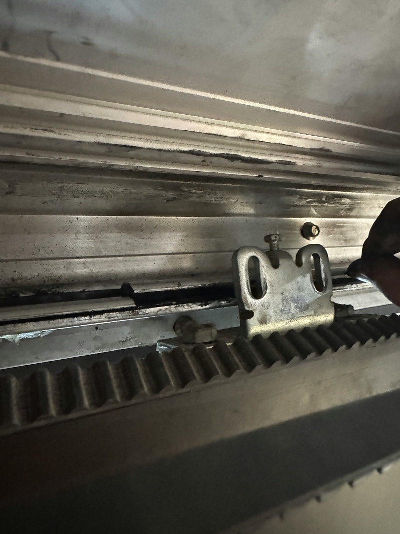 4b2fdf24-c433-4098-ab57-dfb6a49e8665